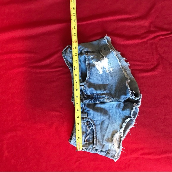 American Eagle Distressed Cutoff Denim Shorts - Picture 4 of 6